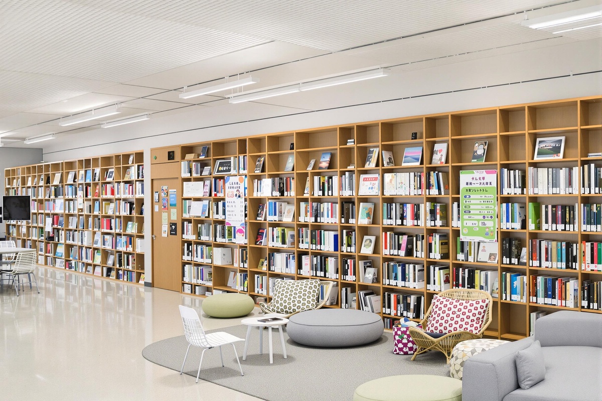 学校図書館